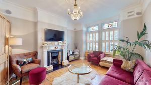 front rec- click for photo gallery